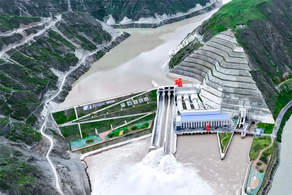 巴塘水电站.jpg